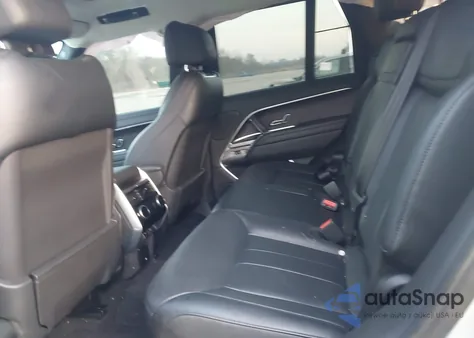 2025 Land Rover Range Rover P530 Se z USA, uszkodzony, nr VIN SALKP9E95SA300025